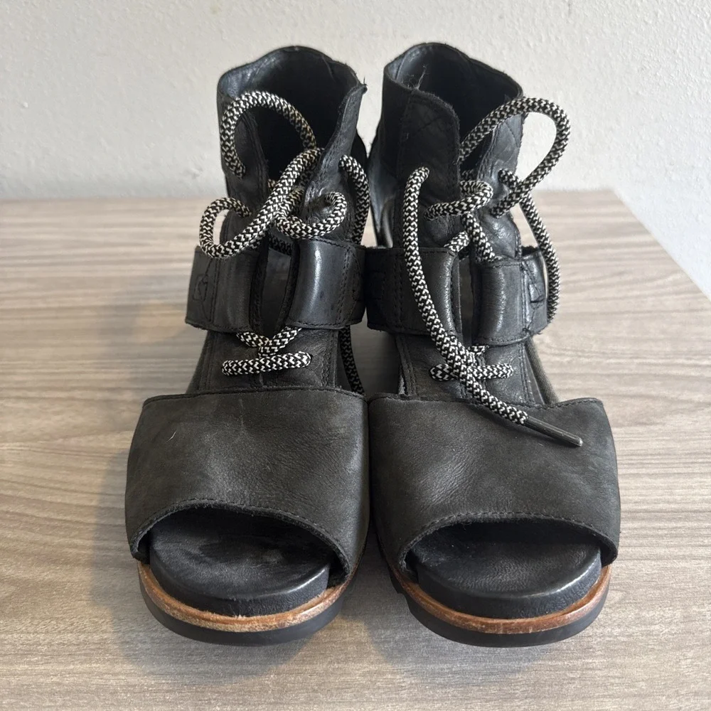 Sorel Joanie Lace Black Leather Open Toe Wedge Sandals Women's Size 12